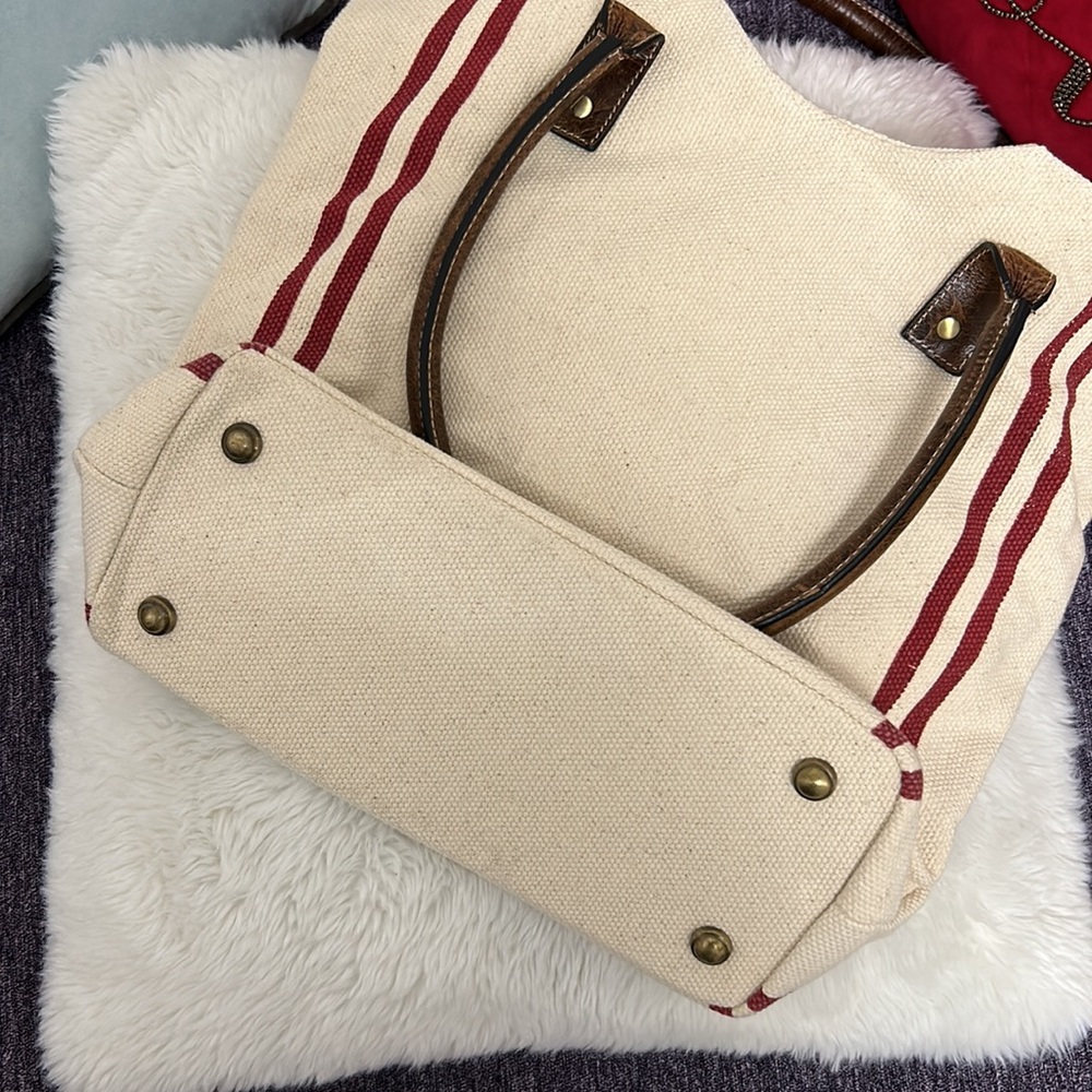 Canvas Handbag - Picture 9 of 9
